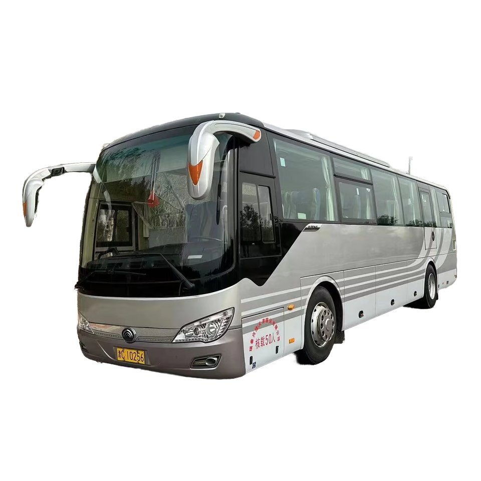2017 Yu0tong Model 11M 50-Seat Coach Bus Used Diesel with Yuchai Engine Manual Transmission Euro 4 Emission Standard Sold China